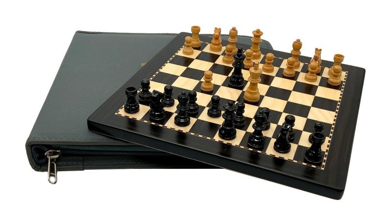 JEU D'ECHECS DE VOYAGE EN BOIS PLIABLE (30CM) | : un site de