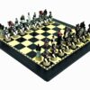 Ensemble Pièces Echecs en Etain Napoléon en Russie et Echiquier
