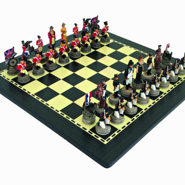 Ensemble Jeu d’Echecs Bataille de Waterloo 4 et Echiquier en Bois Noir