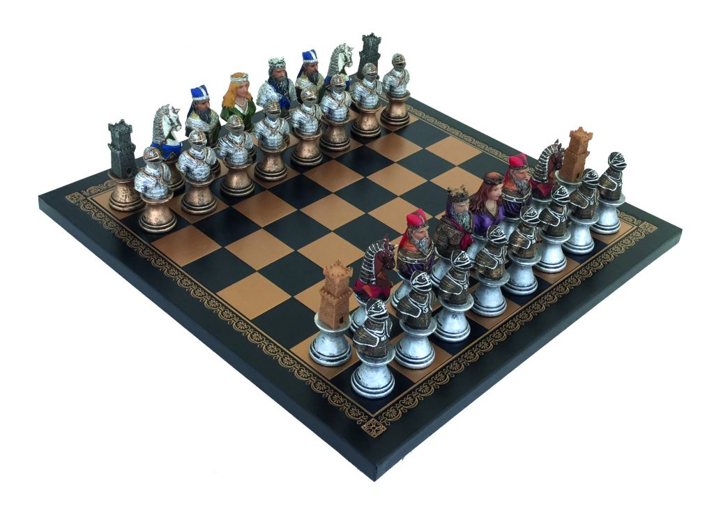 Combien De Piece Dans Un Jeu D Echec Jeu d'Echec Medieval et Echiquier en Simili Cuir Noir