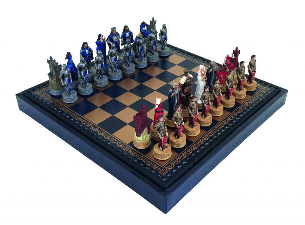 Combien De Piece Dans Un Jeu D Echec Jeu d'Echec Roi Arthur et Echiquier en SimiliCuir Bleu avec Rangement