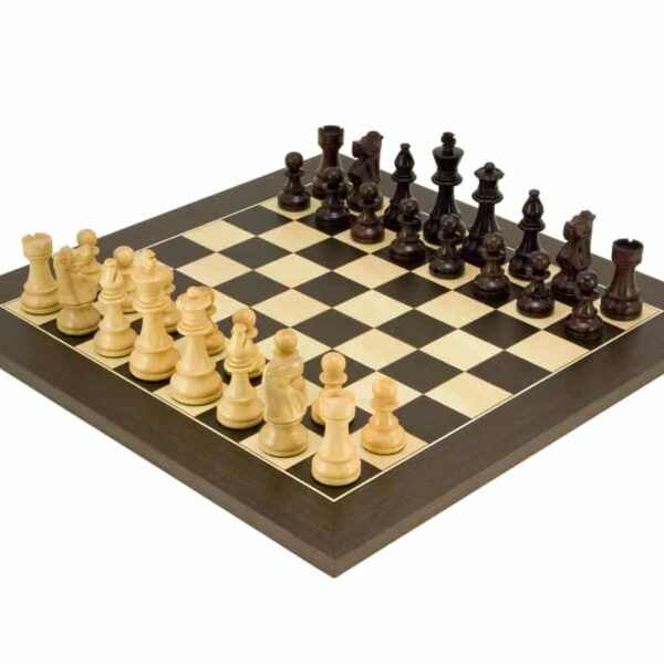Ensemble Roi Franc - Pièces d'Echecs en Bois de Rose et Echiquier en Wenge
