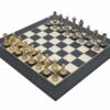 Jeu d'Echecs en Métal et Echiquier Moderne Noir et Blanc en Bois d'Erable