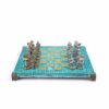 Petit Ensemble Jeu d'Echecs Grec en Métal Bronze et Bleu et Echiquier en Laiton avec Rangement