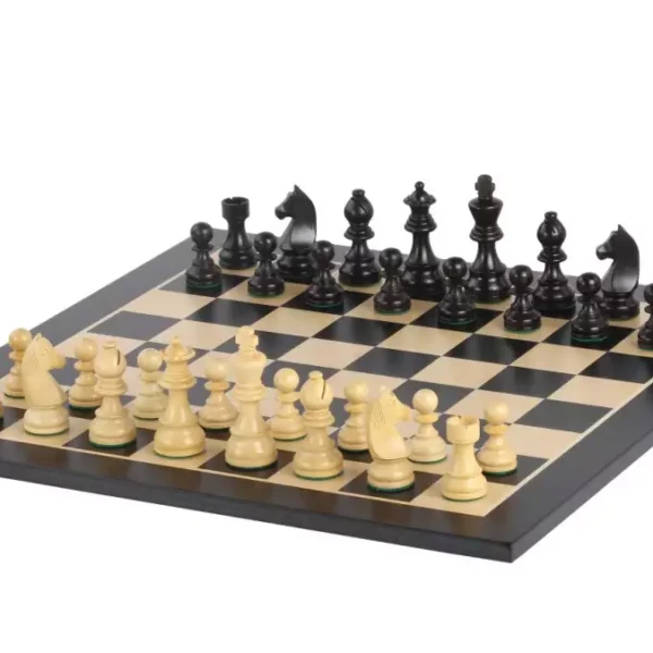 Jeu d'échecs Timeless avec plateau en bois d'ébène (48x48 cm)