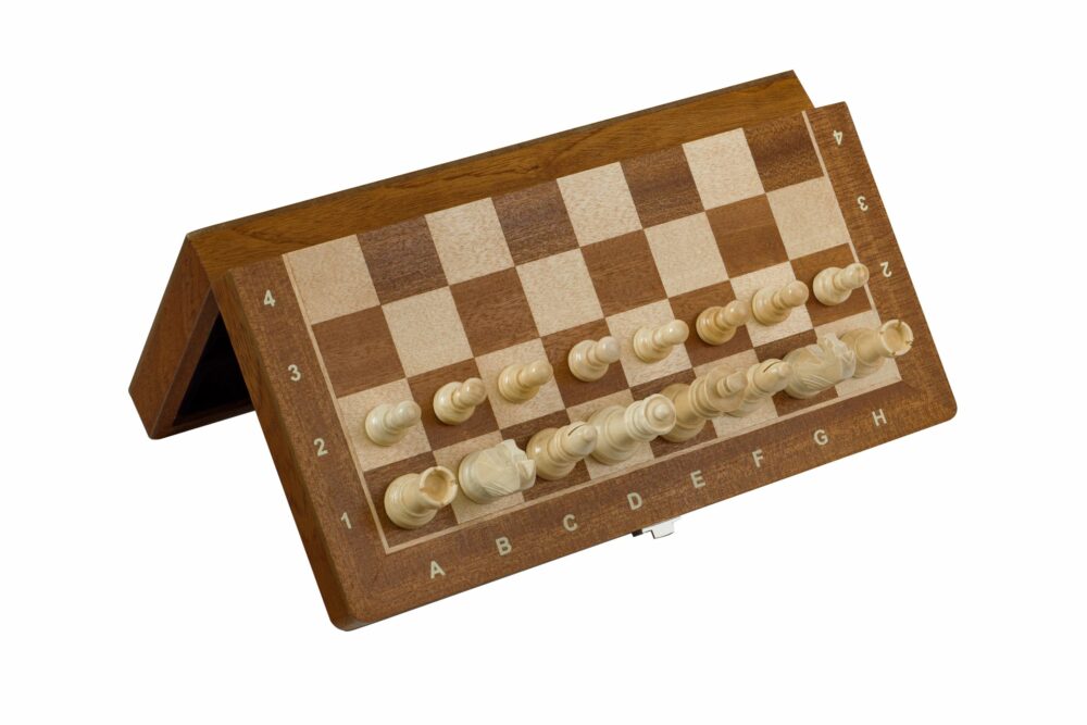 Échecs Magnétiques en Acajou et Érable - Ensemble de Voyage Compact avec Plateau Intégré et Pièces Staunton
