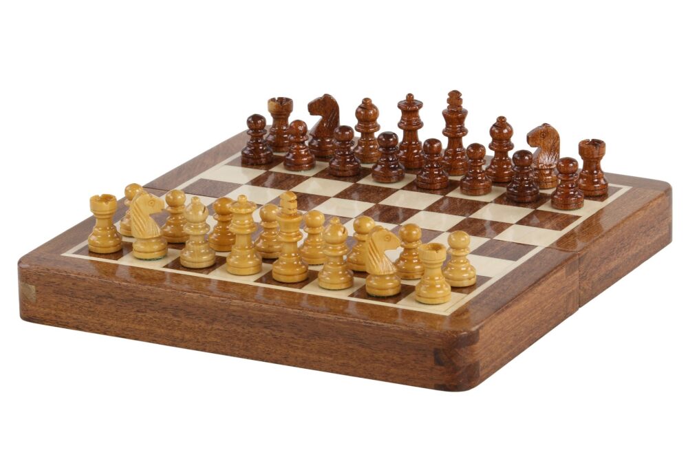 Mini Jeu d'Échecs Magnétiques en Bois – Idéal pour le Voyage